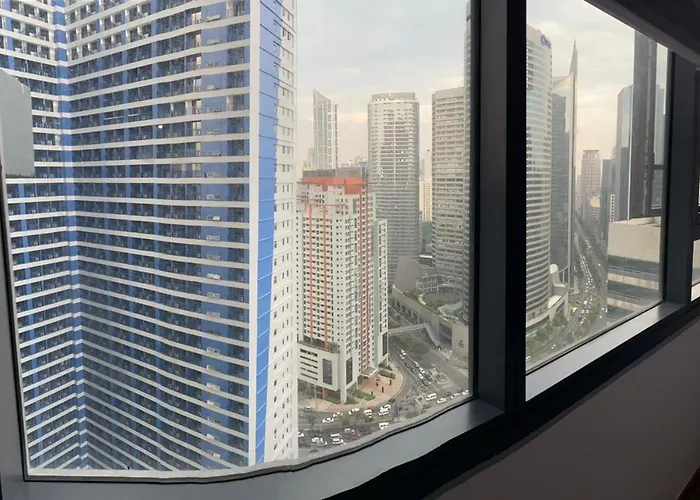 The Rise Makati By Shang Manila